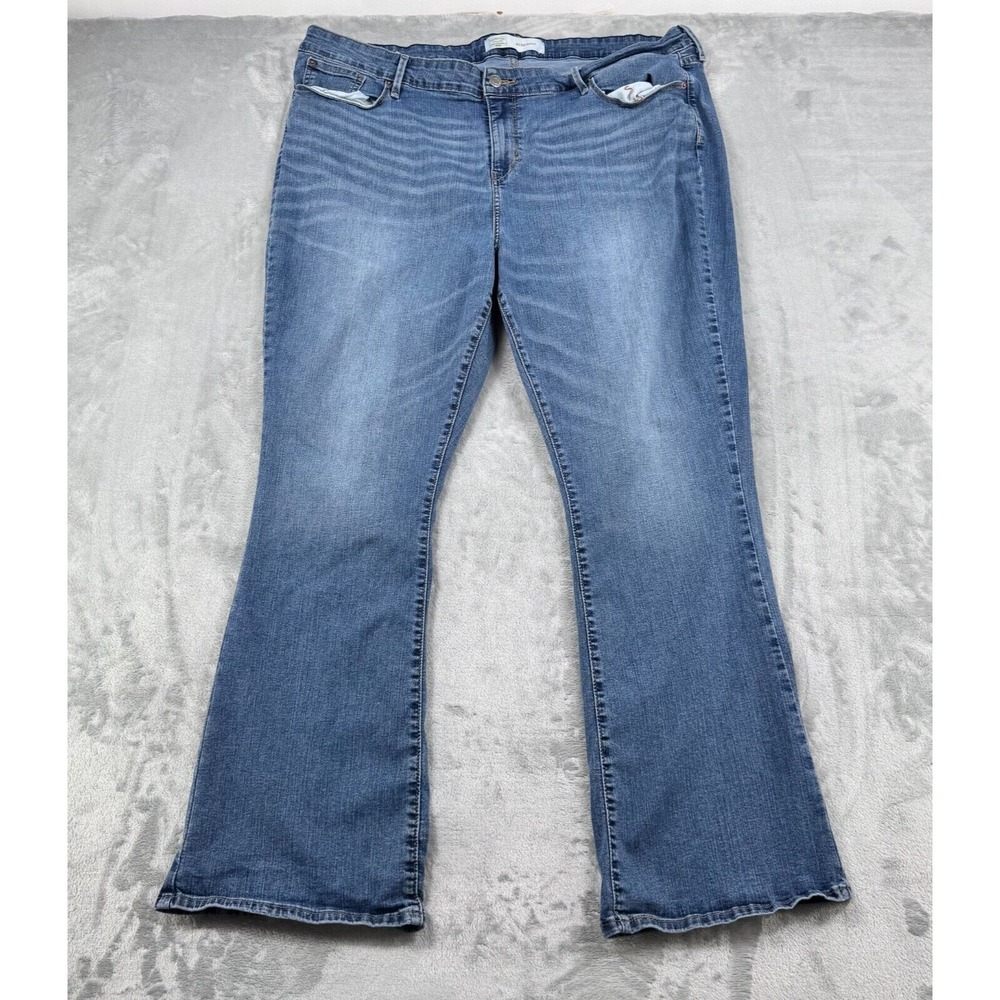 Levi's Signature Bootcut Jeans Womens 37x32 Blue Mid Rise Stretch Denim
